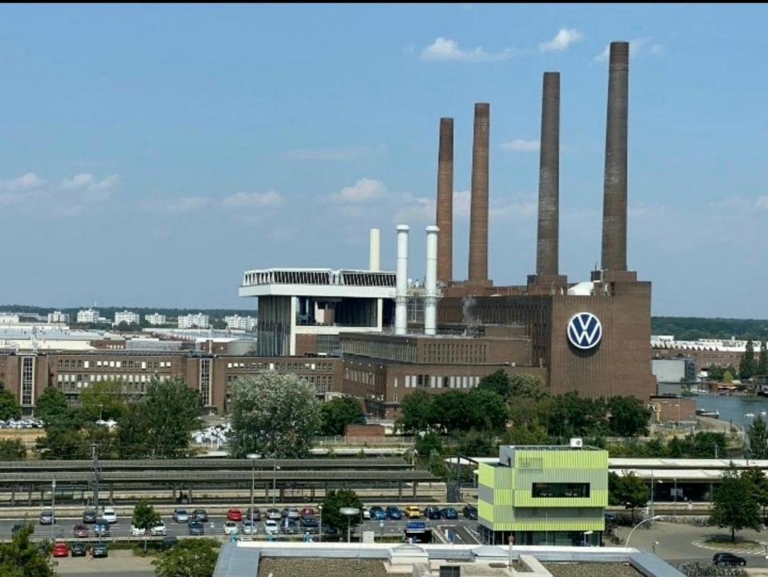 " Die Wolfs Burg" 50Qm & Zentrumsnah Wolfsburg Buitenkant foto